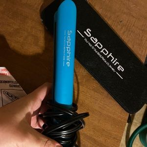 Sapphire hair straightener